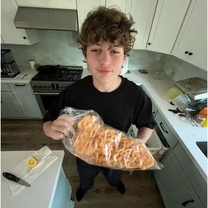 Meet your Posher, Johnny